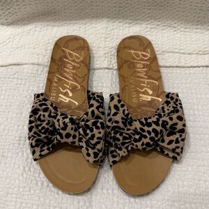 Blowfish |  Leopard Bow Slide Sandals | size 8 | NWOT never worn